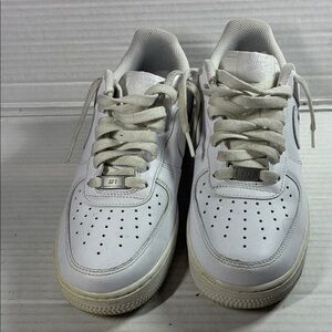 Nike Air Force 1 Low White Sneakers SKU CW2288-111 USED (not box)